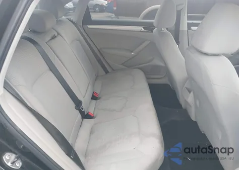 2016 Volkswagen Passat 1.8T S z USA, uszkodzony, nr VIN 1VWAT7A36GC031112